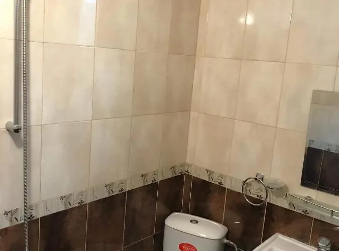 Izgrev 24а Πανσιόν Τσερνομόρετς