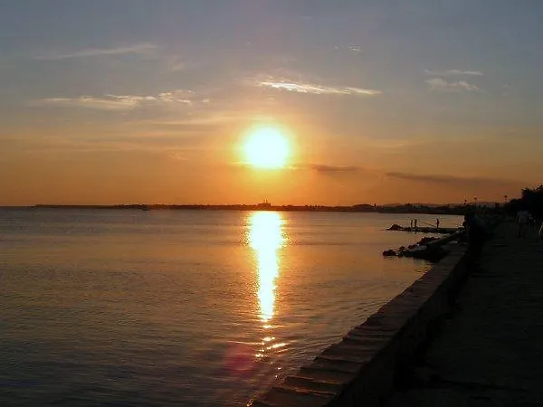 ゲストハウス Izgrev 24а 3*